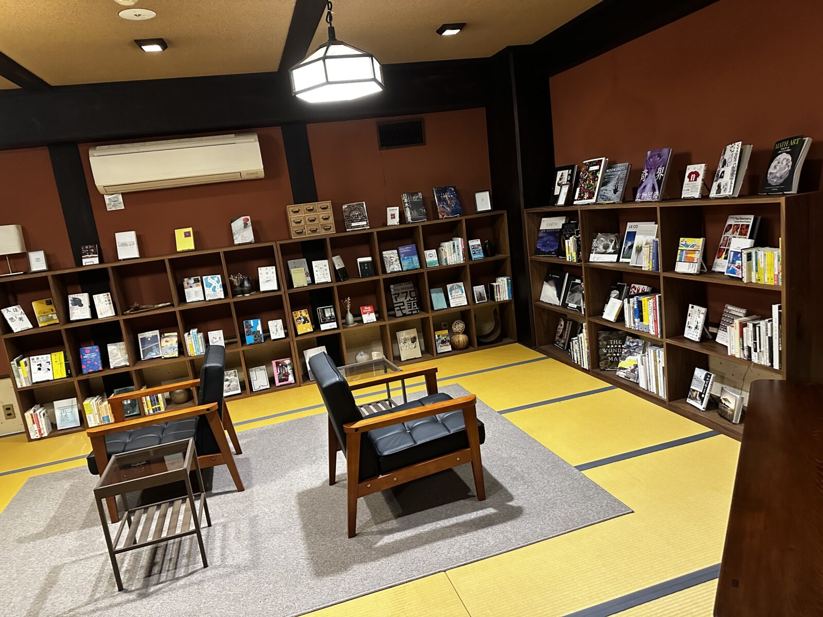言葉のアトリエ｜付箋で言葉を残す、みんなで読む本棚