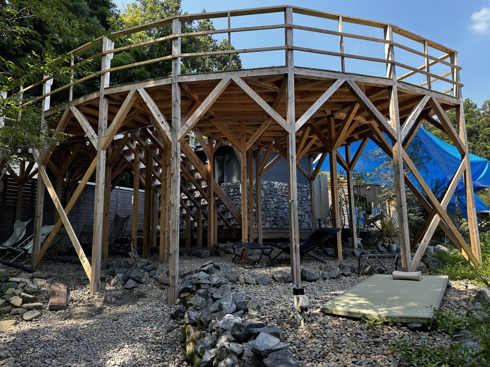 外気浴｜虫・川・ホトトギス、耳まで整う森